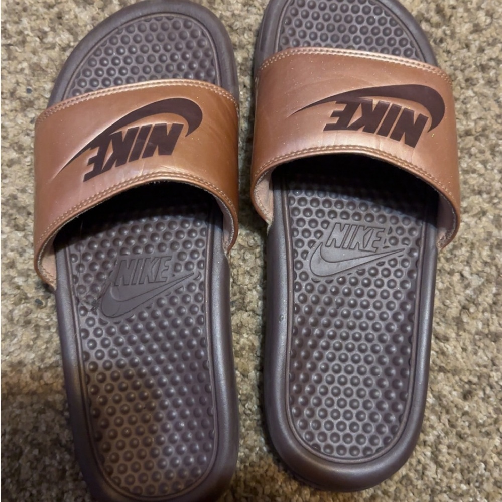 Nike Men's Tan Slide Sandals